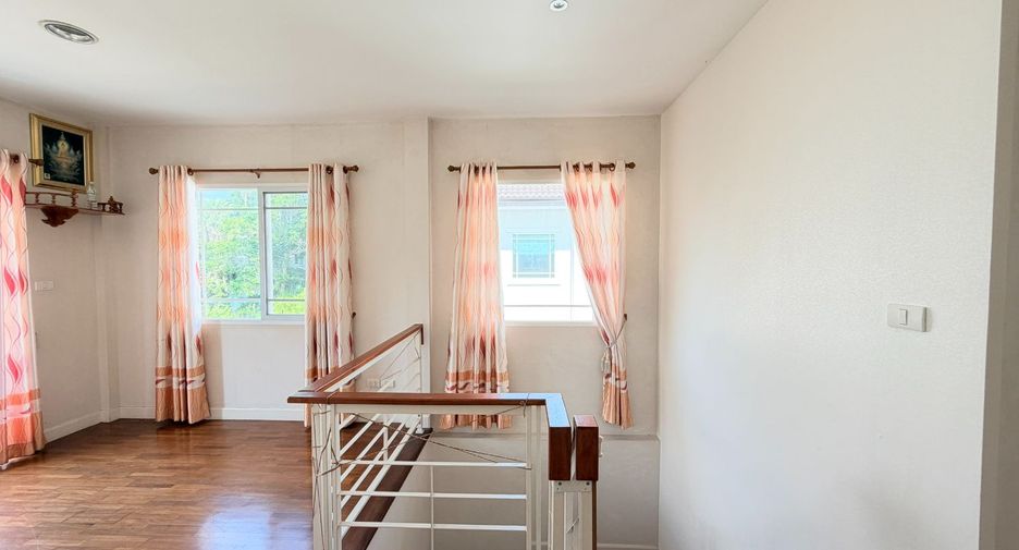 Продажа 4 спальни дом в Mueang Chiang Mai, Чианг Маи