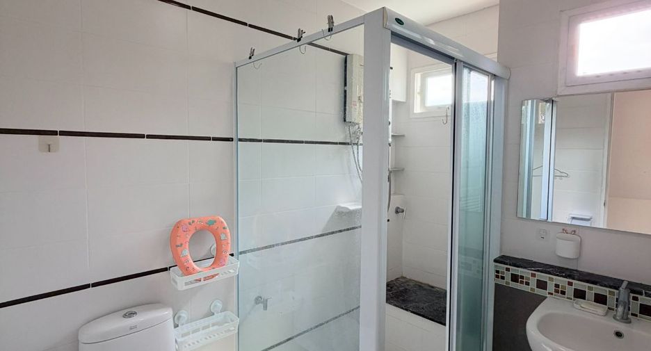 Продажа 4 спальни дом в Mueang Chiang Mai, Чианг Маи