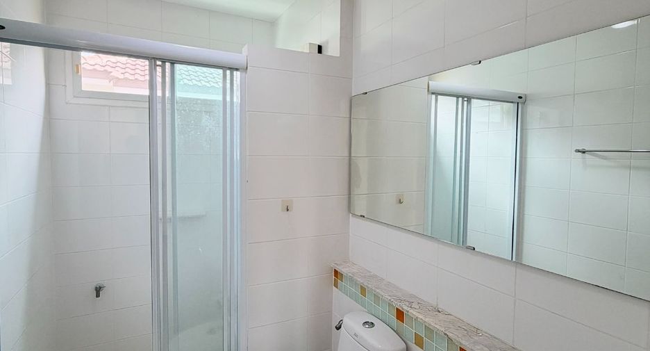 Продажа 4 спальни дом в Mueang Chiang Mai, Чианг Маи