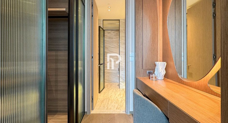 For sale 1 bed condo in Pathum Wan, Bangkok