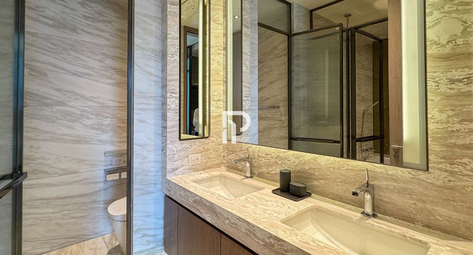 For sale 1 bed condo in Pathum Wan, Bangkok