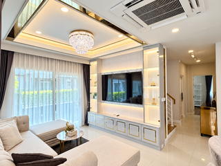 Casa en alquiler de 4 habitaciones en Khlong Luang, Pathum Thani
