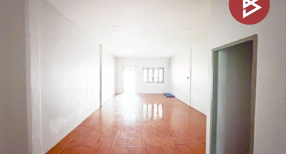 Reihenhaus zum Kauf mit 1 Zimmer in Mueang Saraburi, Saraburi