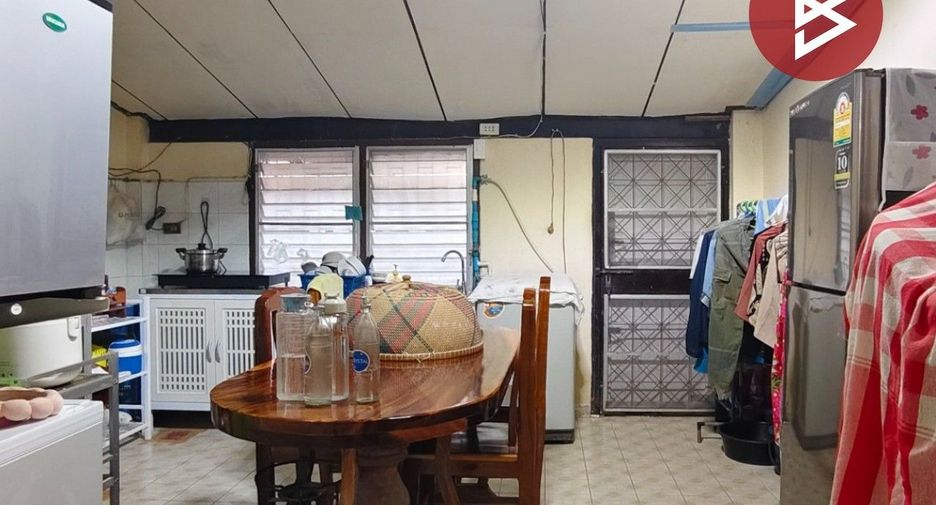 Продажа 2 спальни таунхаус в Mueang Nakhon Si Thammarat, Nakhon Si Thammarat