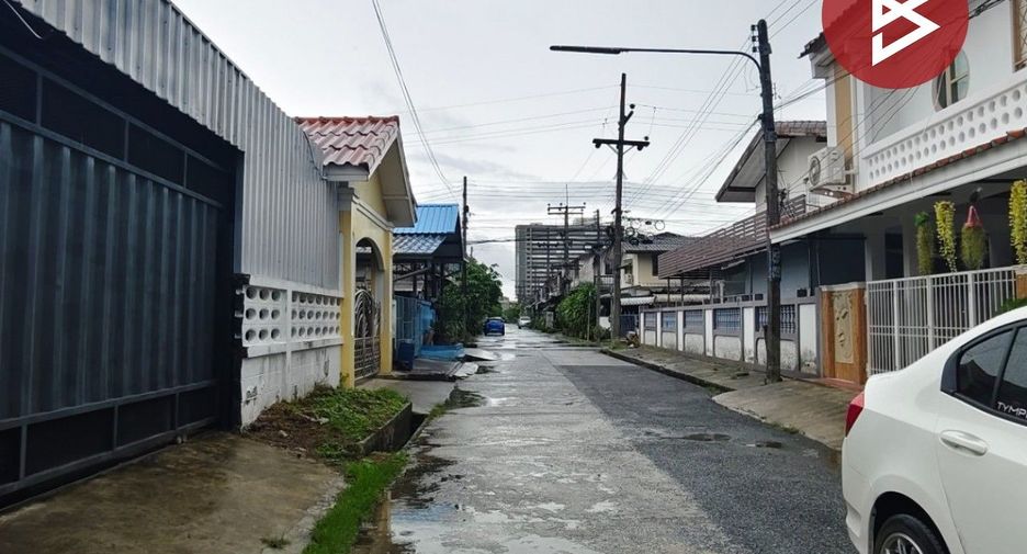 Продажа 2 спальни таунхаус в Mueang Nakhon Si Thammarat, Nakhon Si Thammarat