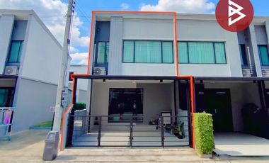 Reihenhaus zum Kauf mit 3 Zimmer in Mueang Pathum Thani, Pathum Thani