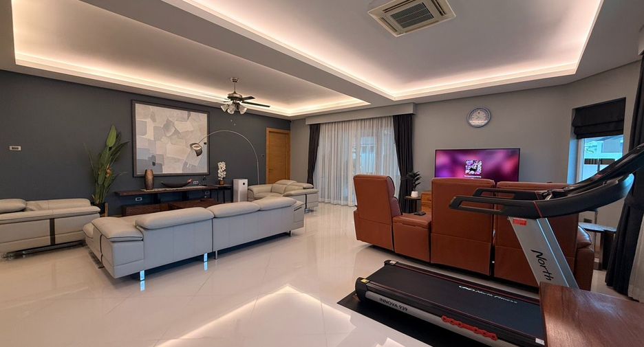 Casa en alquiler de 2 habitaciones en Bang Lamung, Chonburi