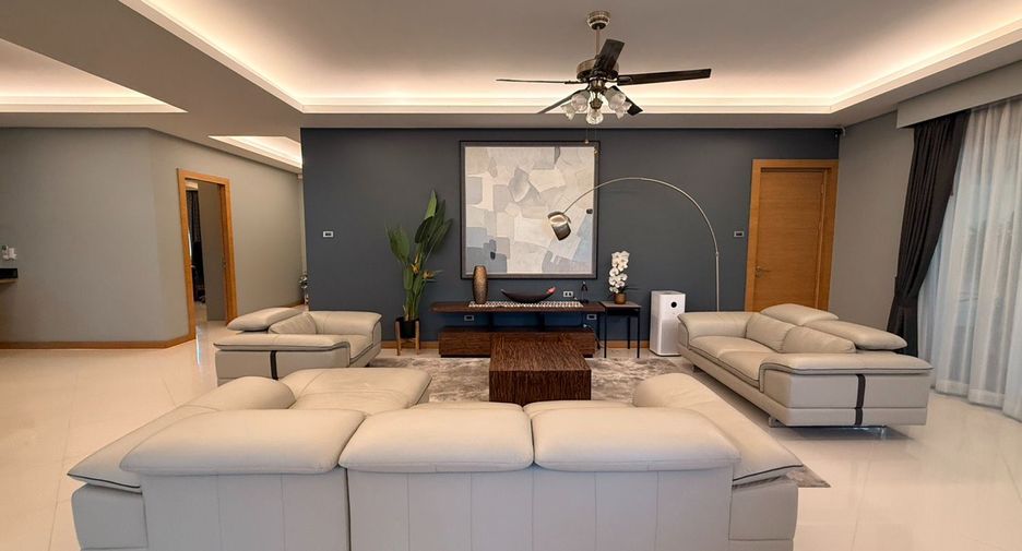 Casa en alquiler de 2 habitaciones en Bang Lamung, Chonburi