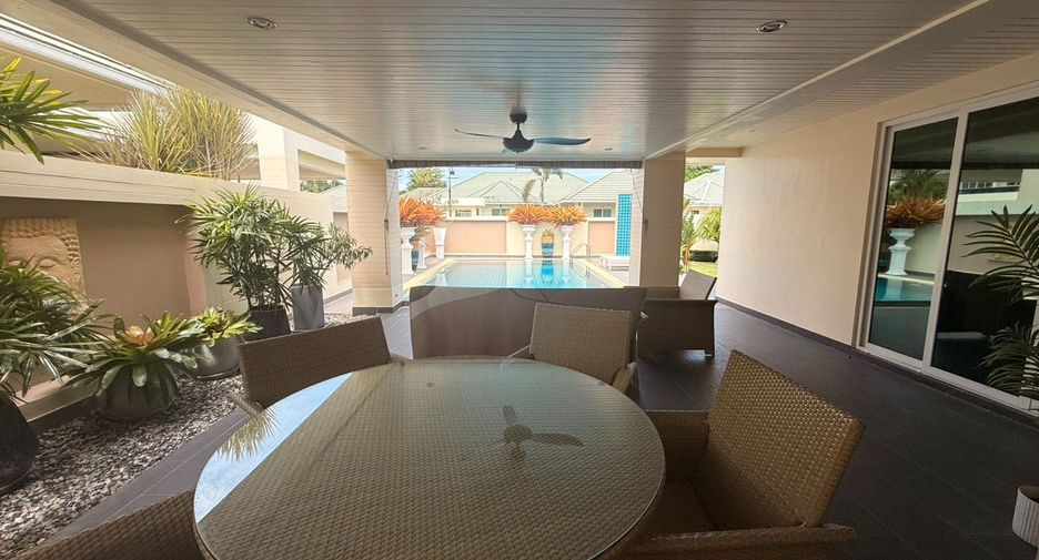 Casa en alquiler de 2 habitaciones en Bang Lamung, Chonburi