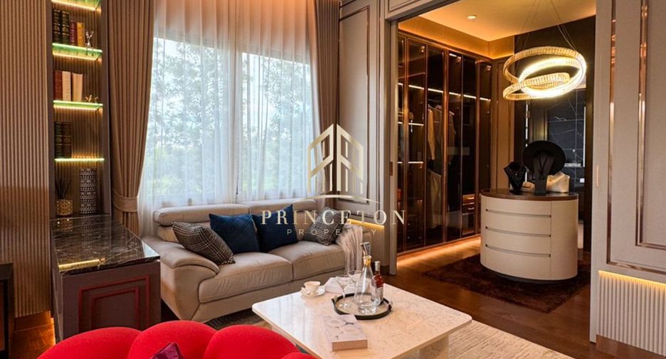 Casa en alquiler y en venta de 4 habitaciones en Lat Krabang, Bangkok