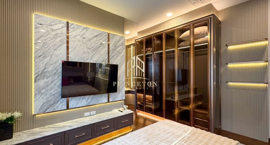 Casa en alquiler y en venta de 4 habitaciones en Lat Krabang, Bangkok