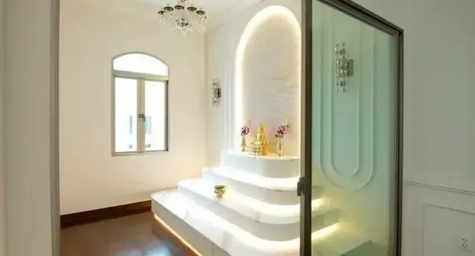 Casa en venta de 4 habitaciones en Lat Krabang, Bangkok