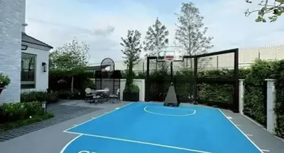 Casa en venta de 4 habitaciones en Lat Krabang, Bangkok
