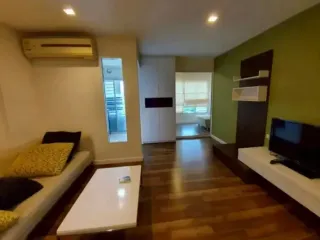 Wohnung zum Kauf mit 2 Zimmer in Phra Khanong, Bangkok