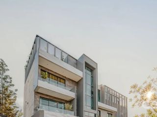 For sale 4 ベッドルーム house in Bang Kapi, Bangkok