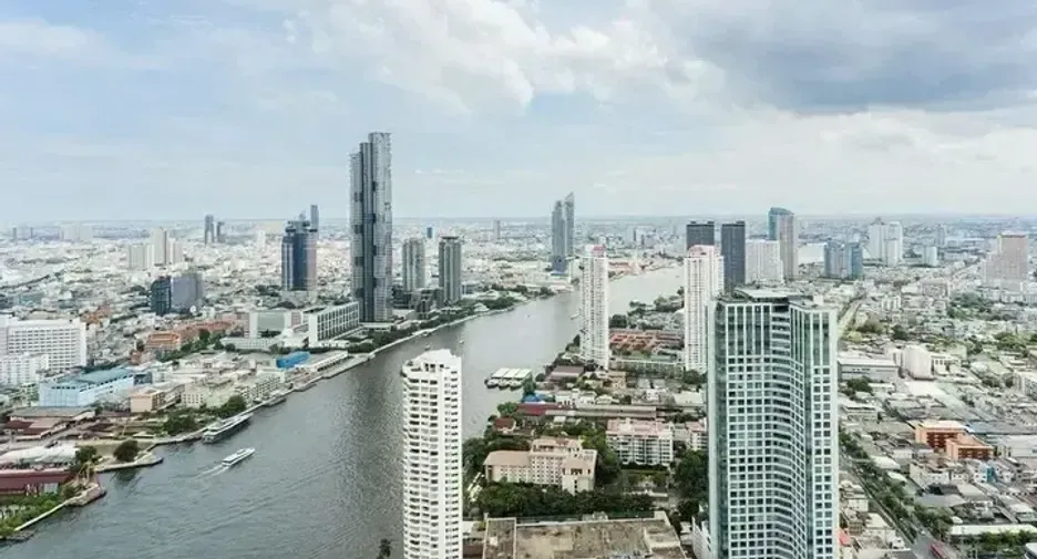 For sale 2 bedrooms condo in Sathon, Bangkok