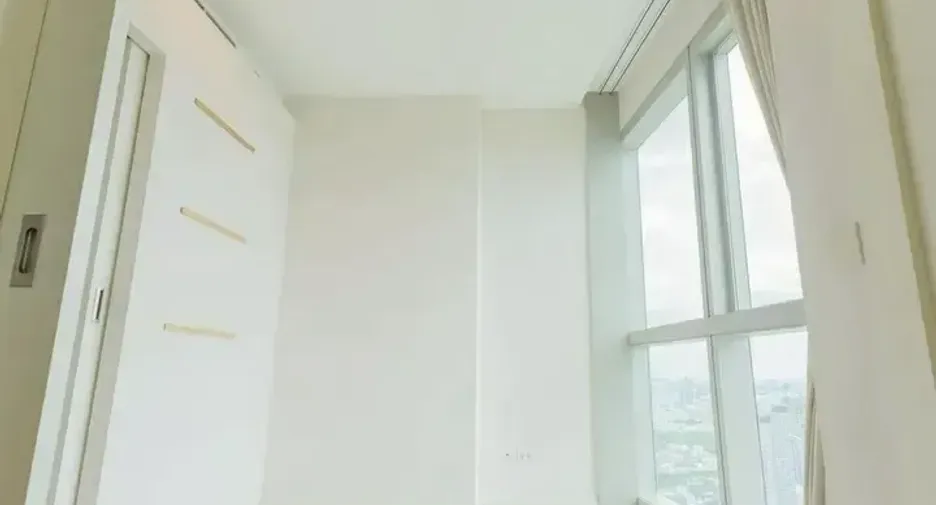 For sale 2 bedrooms condo in Sathon, Bangkok