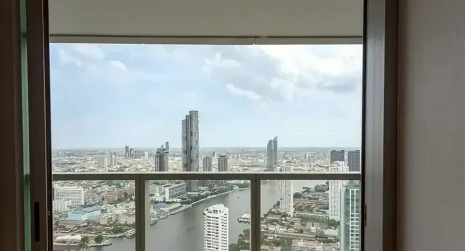 For sale 2 bedrooms condo in Sathon, Bangkok