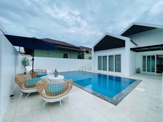 出租 4 卧室 别墅 在 Bang Lamung, Chon Buri