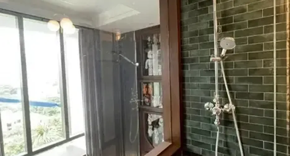 For sale 2 ベッドルーム condo in Khlong Toei, Bangkok