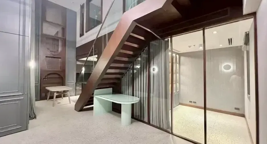 For sale 2 ベッドルーム condo in Khlong Toei, Bangkok