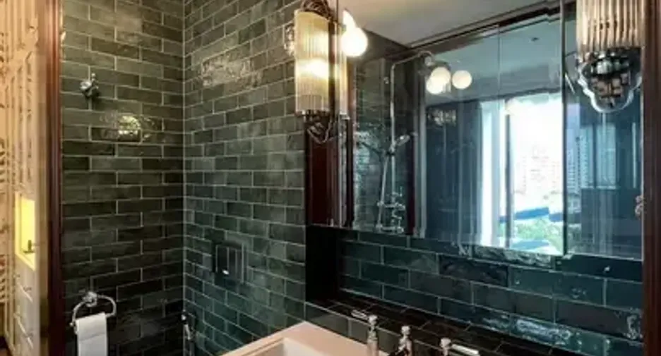 For sale 2 ベッドルーム condo in Khlong Toei, Bangkok
