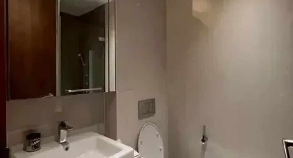 For sale 2 ベッドルーム condo in Khlong Toei, Bangkok