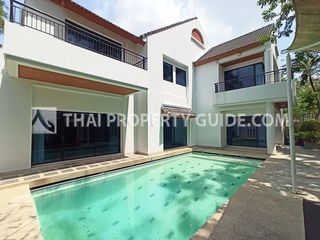 À louer 4 chambres maison à Pak Kret, Nonthaburi