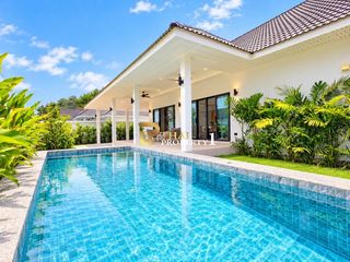 À vendre 4 chambres villa à Hua Hin, Prachuap Khiri Khan