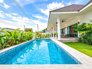 À vendre 4 chambres villa à Hua Hin, Prachuap Khiri Khan