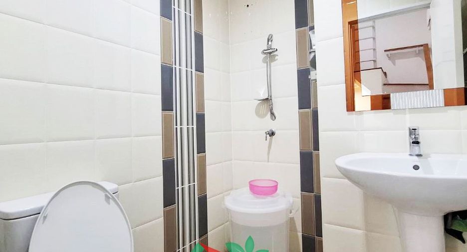 For sale 4 ベッドルーム townhouse in Prawet, Bangkok