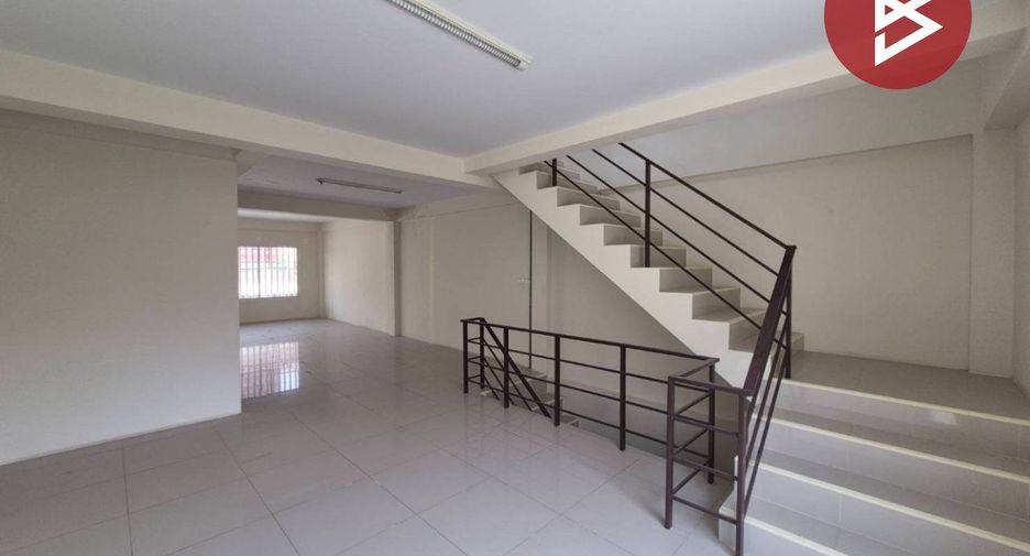 À vendre 3 chambres local commercial à Mueang Suphanburi, Suphan Buri