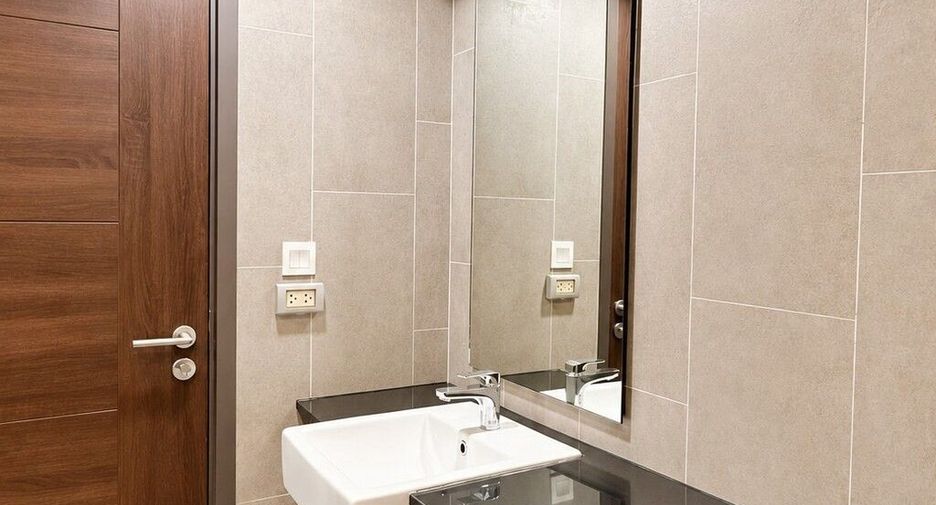 For rent 1 Beds condo in Watthana, Bangkok