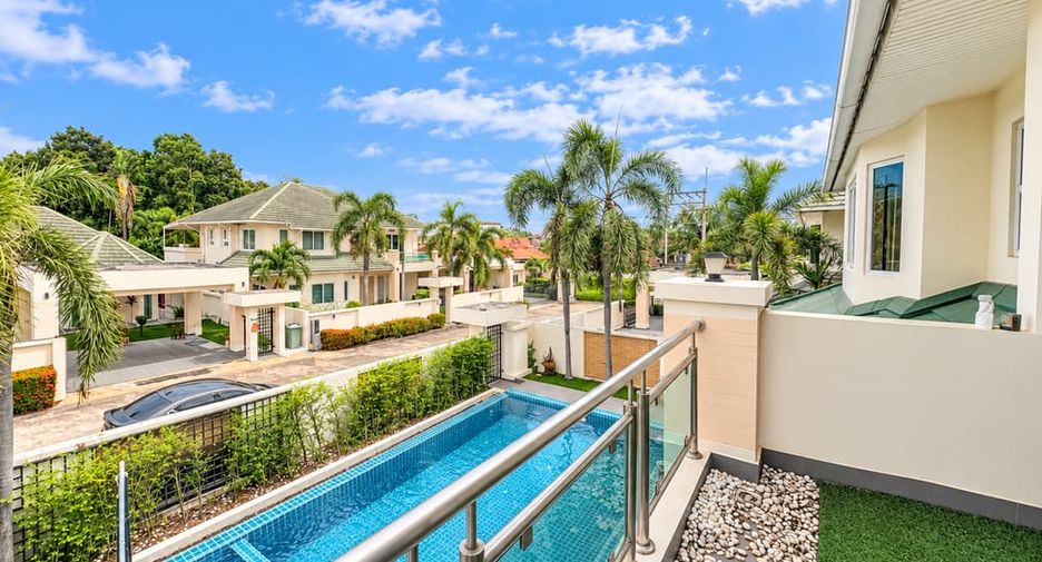 Villa en alquiler de 4 habitaciones en Bang Lamung, Chonburi