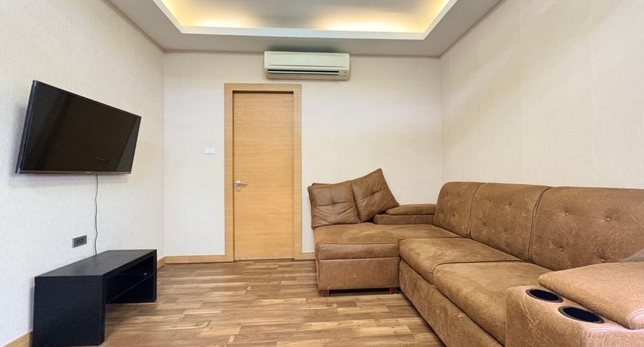 Villa en alquiler de 4 habitaciones en Bang Lamung, Chonburi