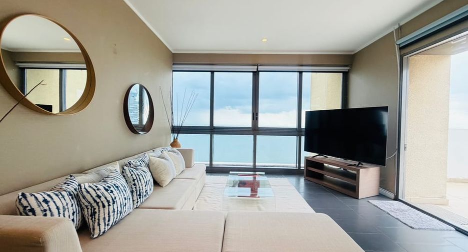 For rent 3 bedrooms condo in Bang Lamung, Chonburi
