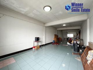 出售 3 卧室 商业空间 在 Bang Phli, Samut Prakan