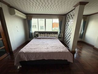 出售 6 卧室 独立屋 在 Din Daeng, 曼谷