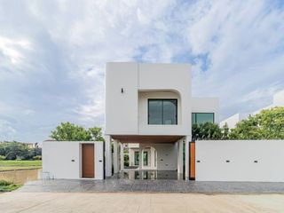 À vendre 4 chambres villa à Hang Dong, Chiang Mai
