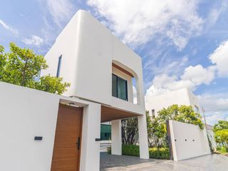 À vendre 4 chambres villa à Hang Dong, Chiang Mai