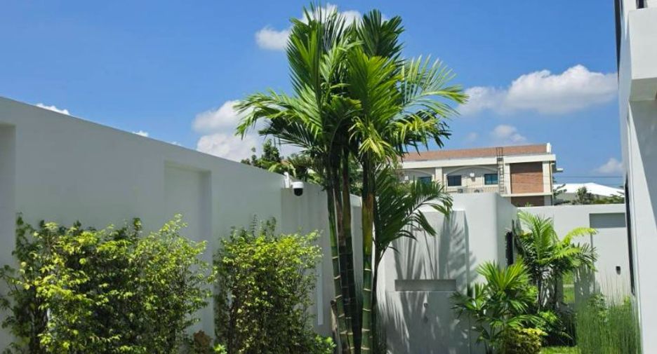 À vendre 4 chambres villa à Hang Dong, Chiang Mai