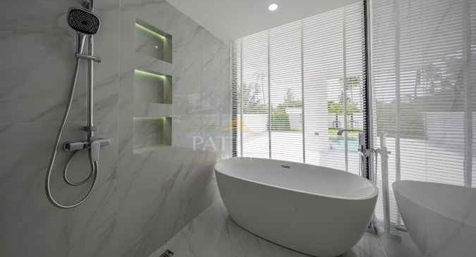 For sale 5 bedrooms villa in Huay Yai, Pattaya