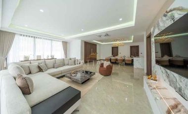 For sale 5 bedrooms villa in Huay Yai, Pattaya