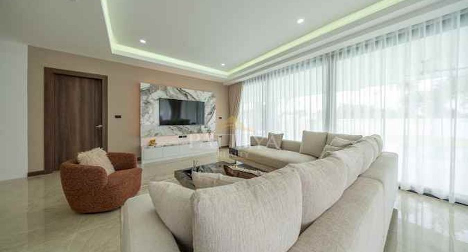 For sale 5 bedrooms villa in Huay Yai, Pattaya