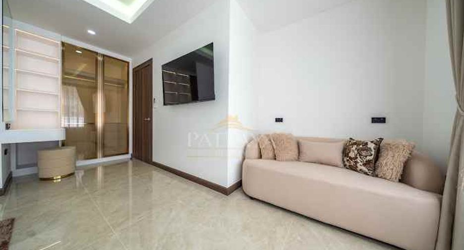 For sale 5 bedrooms villa in Huay Yai, Pattaya