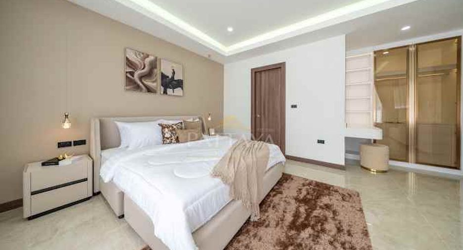 For sale 5 bedrooms villa in Huay Yai, Pattaya