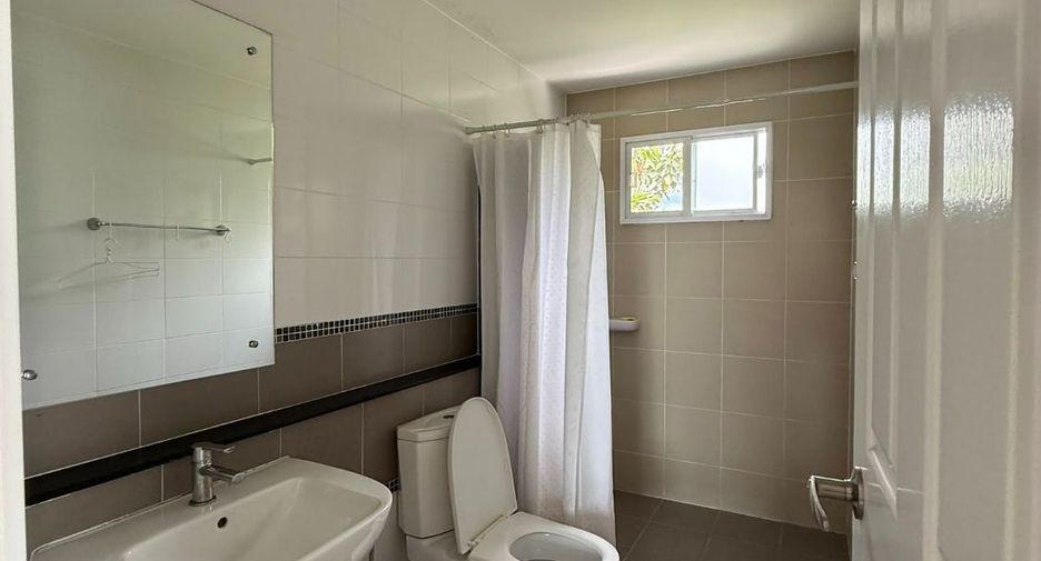 Haus zur Miete mit 3 Zimmer in Mueang Chiang Mai, Chiang Mai