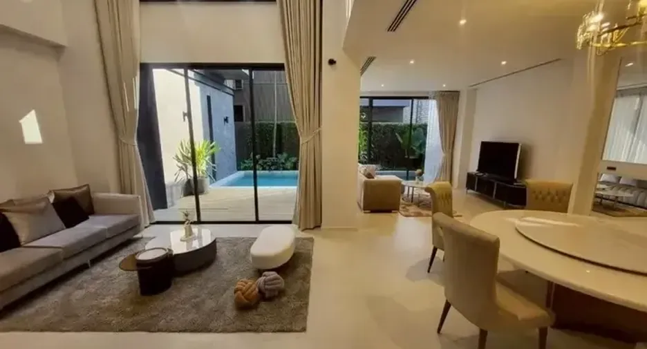 出租 5 卧室 独立屋 在 Wang Thong Lang, 曼谷