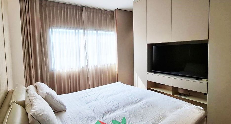 Casa adosada en venta de 3 habitaciones en Lat Phrao, Bangkok