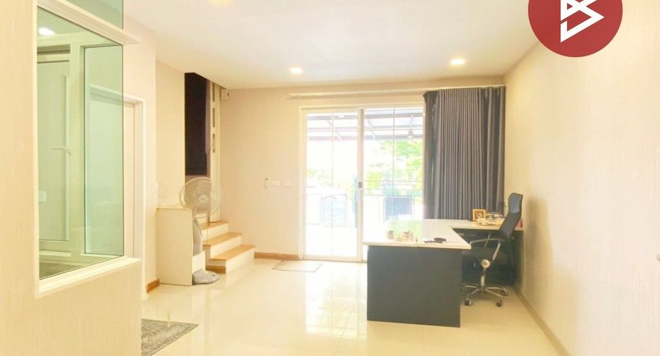 À vendre 4 chambres maison de ville à Mueang Samut Sakhon, Samut Sakhon